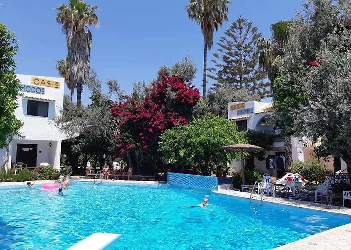 Oasis Rhodes מלון 3*
