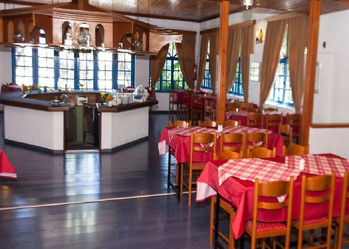 Oasis Rhodes מלון 3*