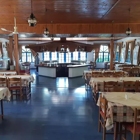 Oasis Rhodes מלון 3*