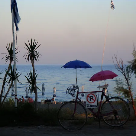 Oasis Rhodes מלון אפאנטו