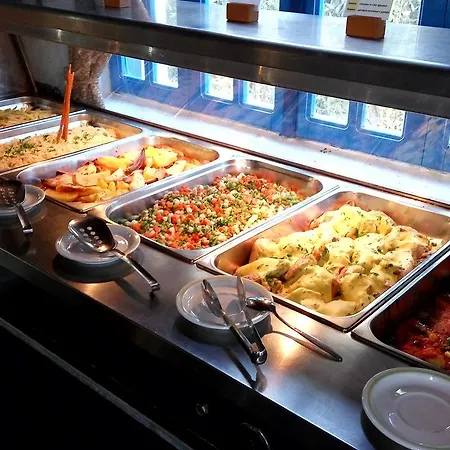 Oasis Rhodes מלון