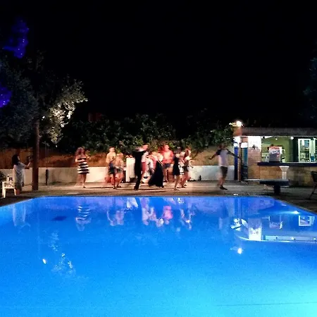 Oasis Rhodes