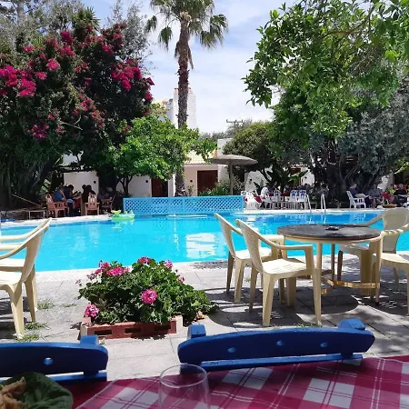 Oasis Rhodes 아판토우