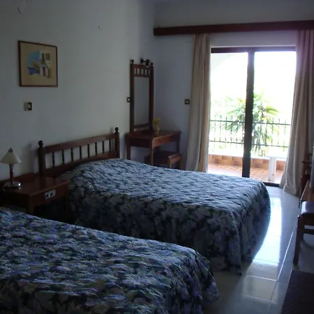 Oasis Rhodes أفانتو